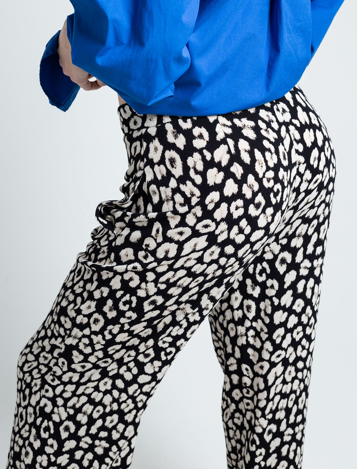Pantalón de tela fluida