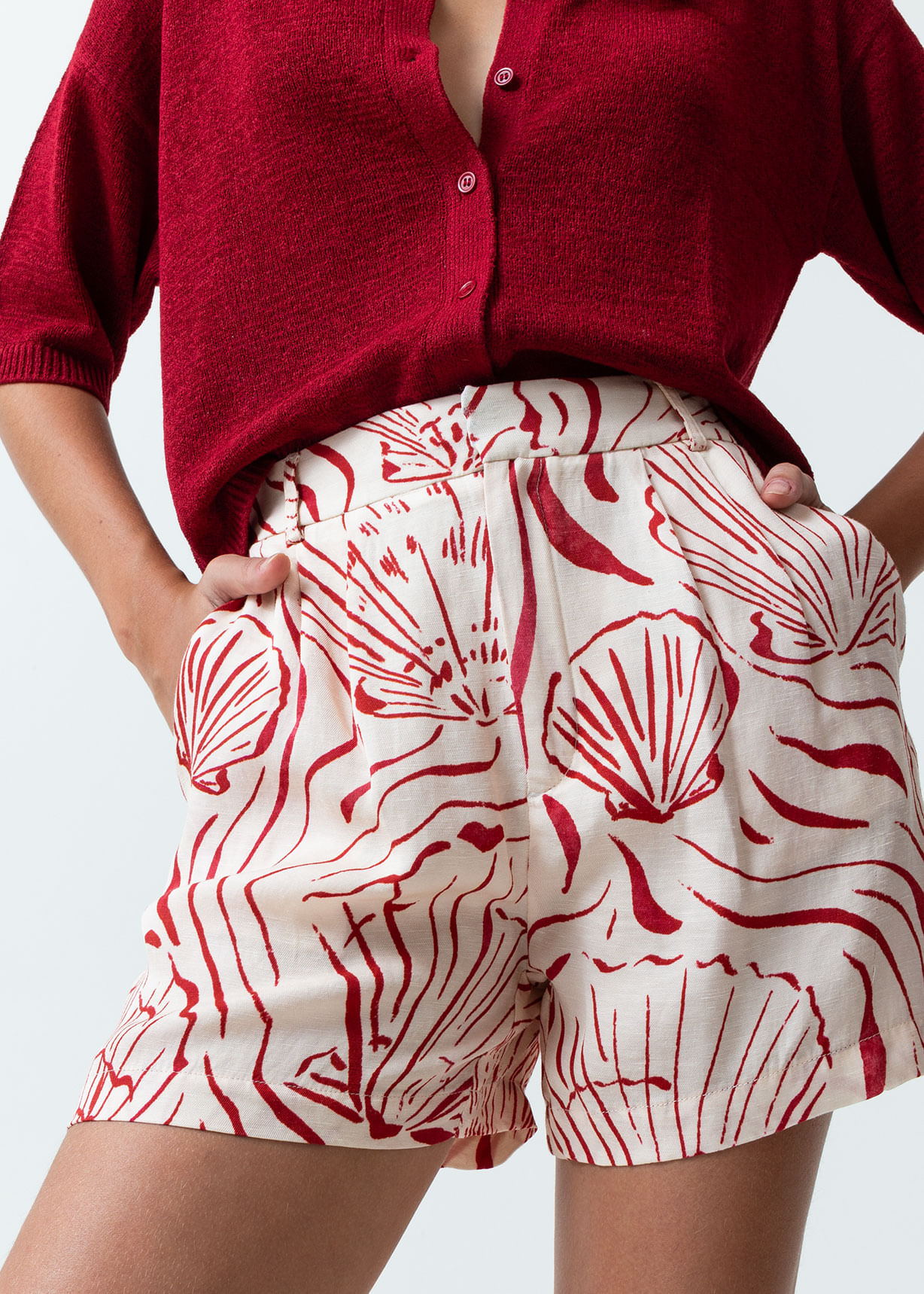 Short con estampados de mar