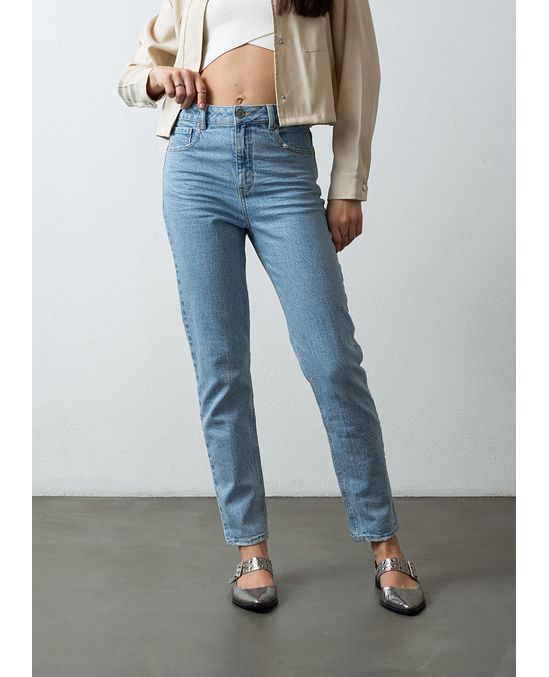 Jean Mom fit con arrugas 3D