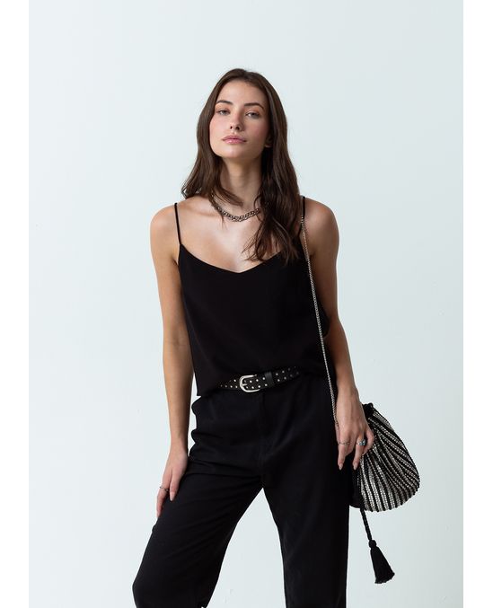 Camisa con espalda descubierta