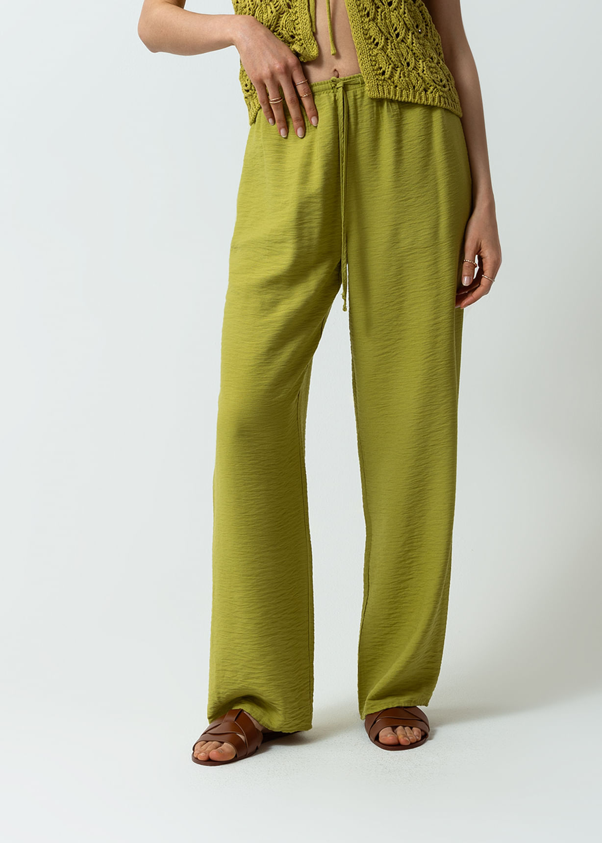 Pantalón ajustable con cordón