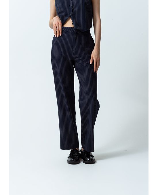 Pantalón con diseño a rayas