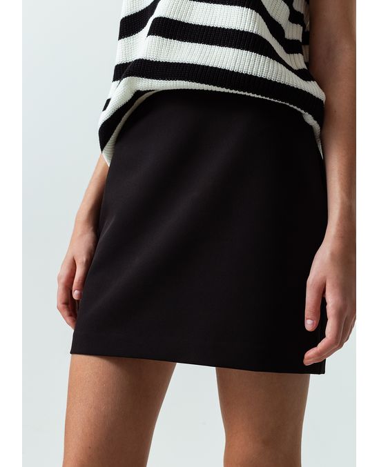 Falda corta