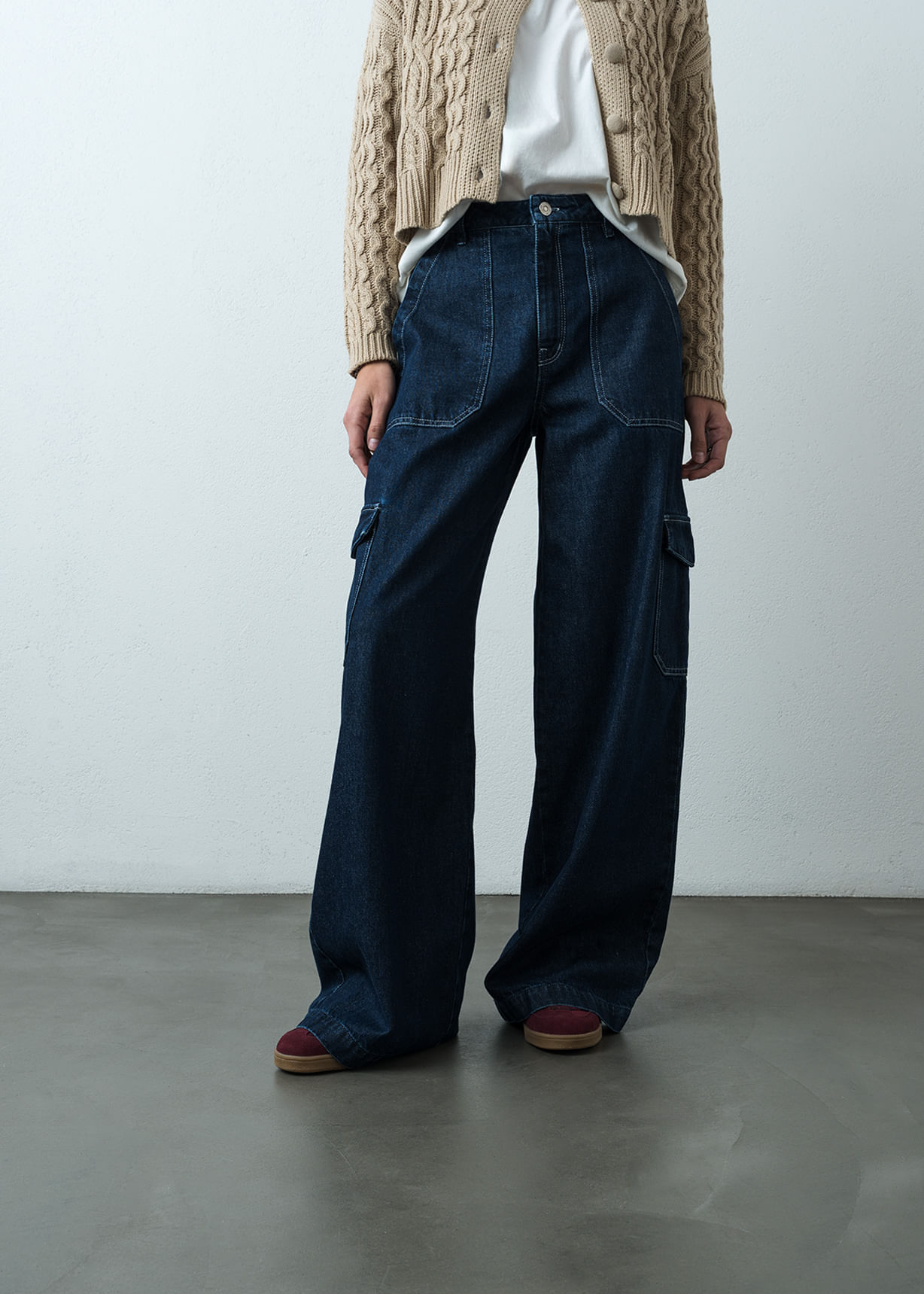 Jean Wide Leg tiro súper alto tono oscuro