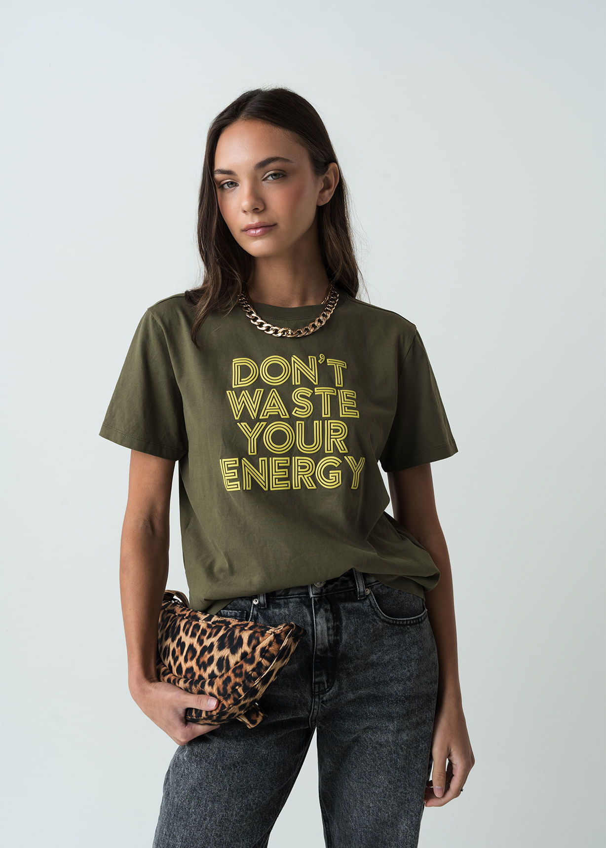 Camiseta manga corta estampada en frente