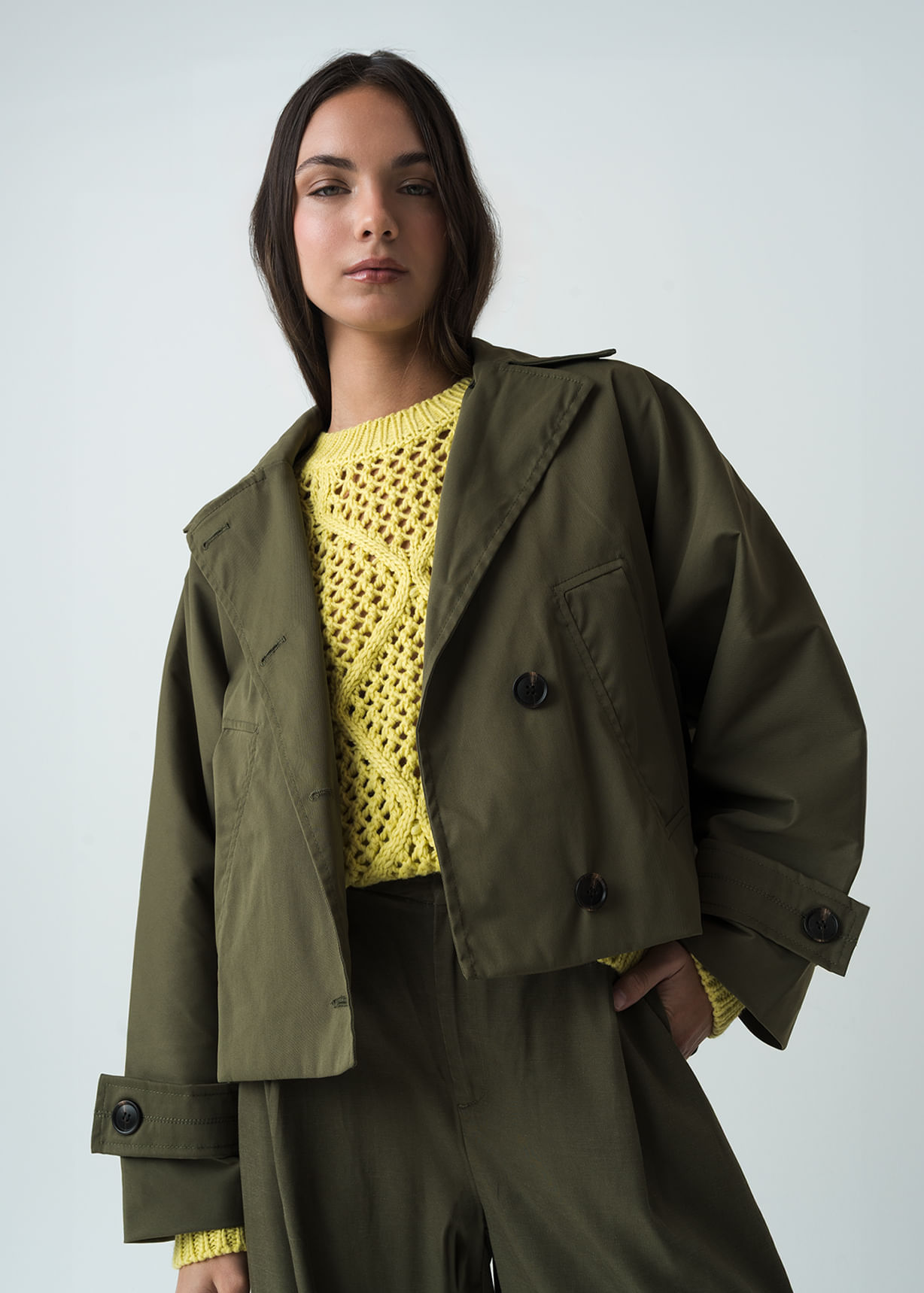 Chaqueta tipo trench crop