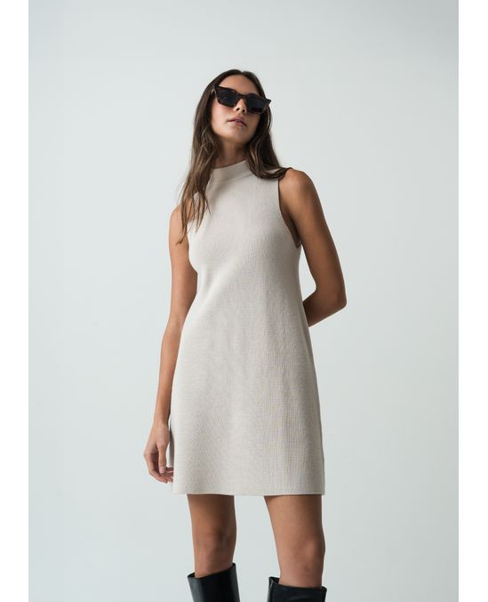 Vestido corto manga sisa