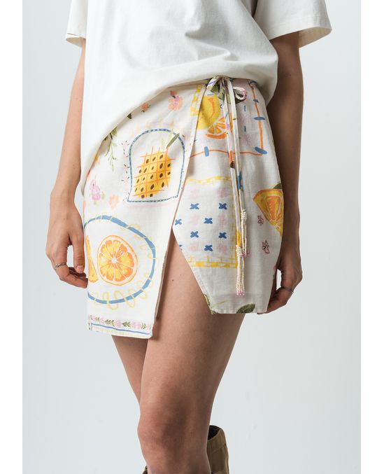 Falda corta estampada de flores