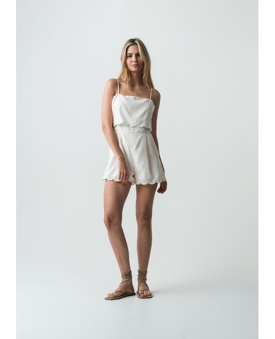 Enterizo corto con escote recto