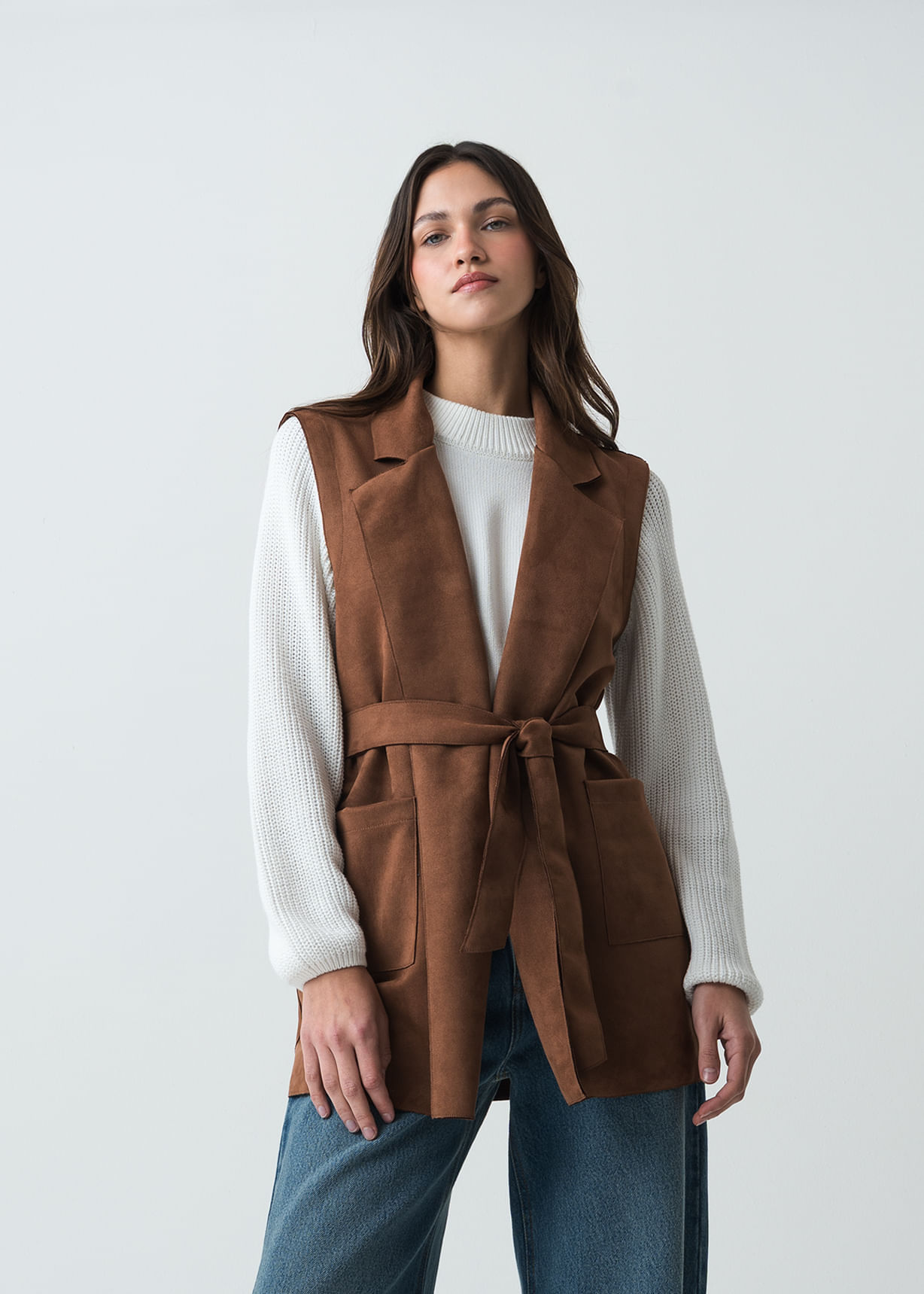 Chaleco largo en tela tipo gamusa