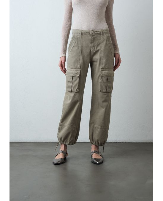 Jean Baggy tiro medio tipo cargo