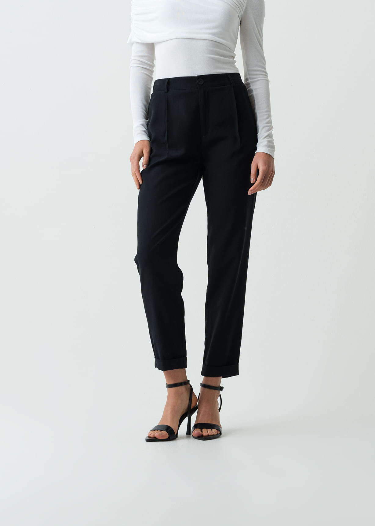 Pantalón Relax fit tiro alto