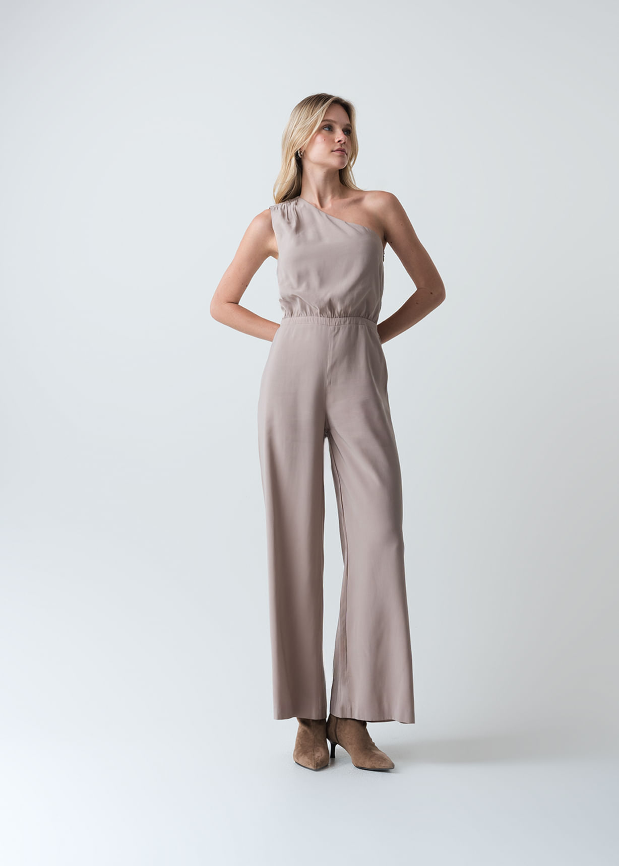 Enterizo de un solo hombro