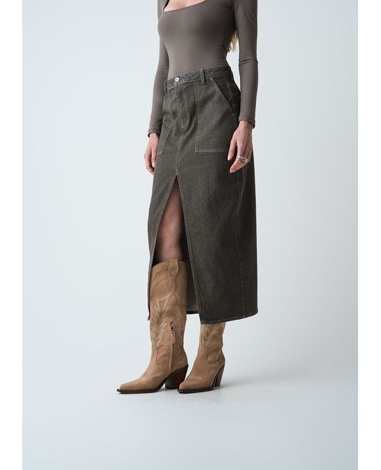 Falda larga con abertura
