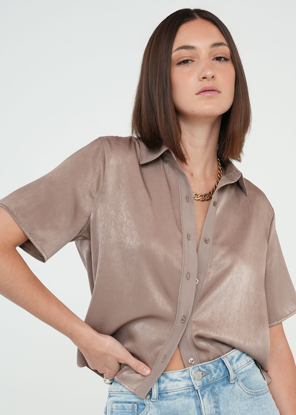 Camisa clásica con textura suave