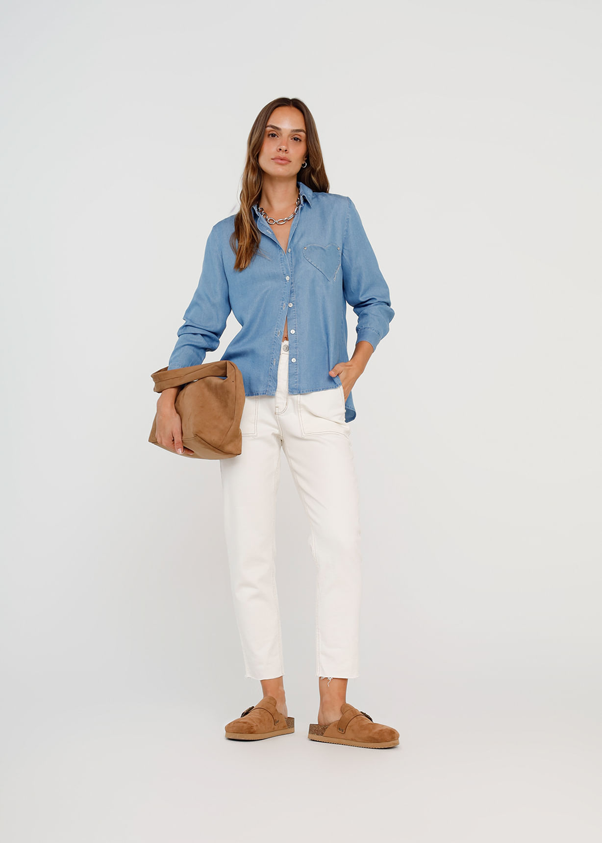 Camisa con parche de corazón