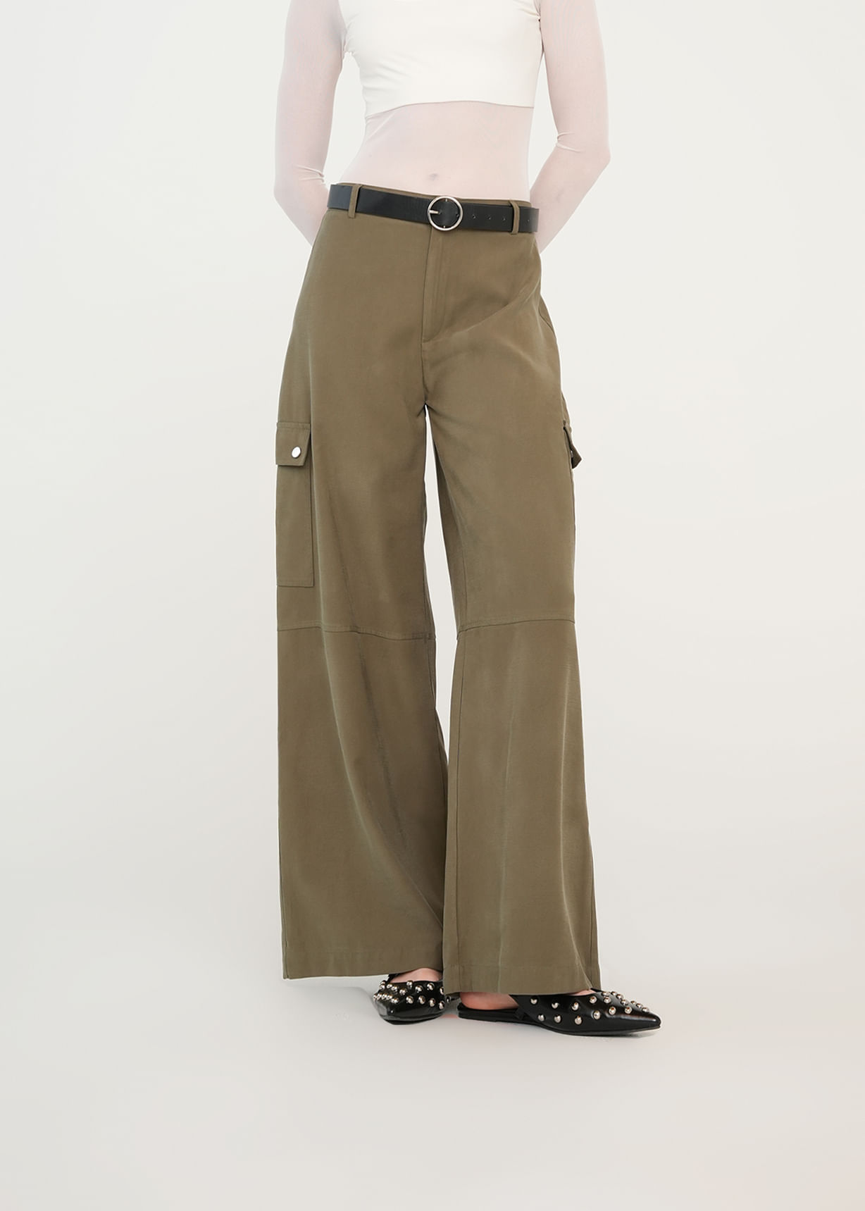 Pantalón Palazzo con bolsillos diagonales