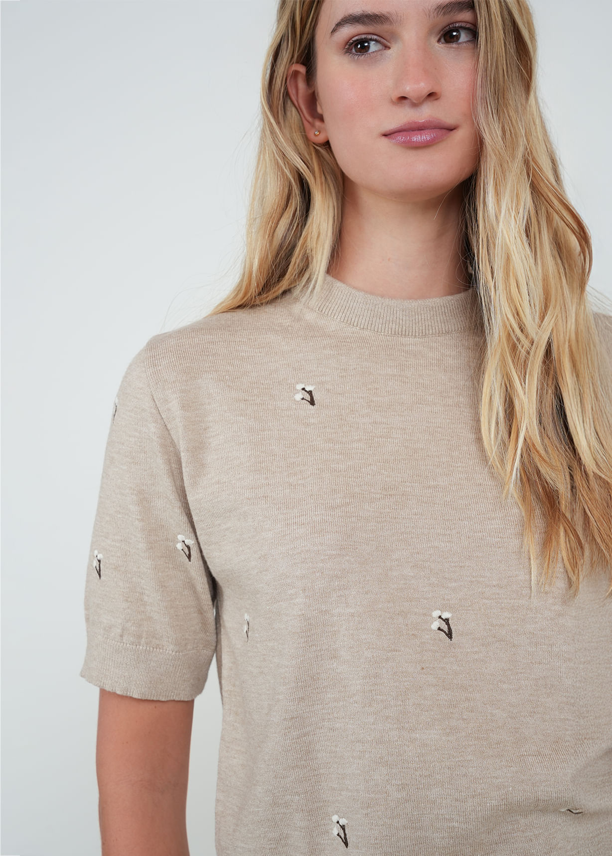 Camiseta tejida con mini flores