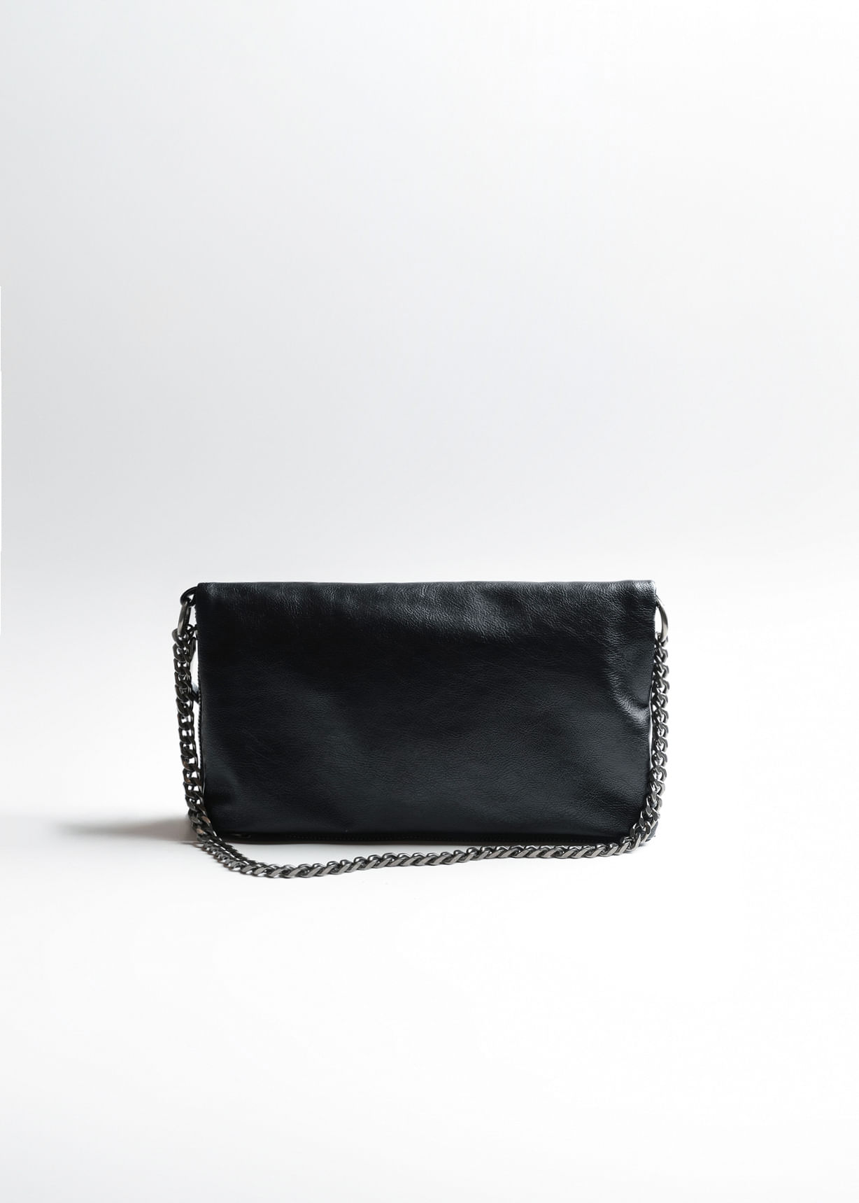 Bolso con cadena y cierre